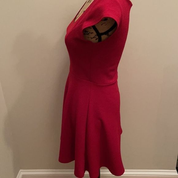 VIBE Dress‼️ - Picture 4 of 7